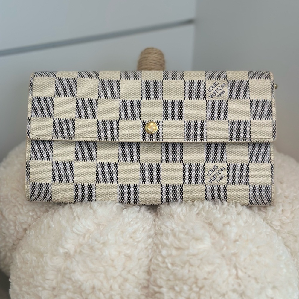 Louis Vuitton Sarah Wallet (Damier Azur)